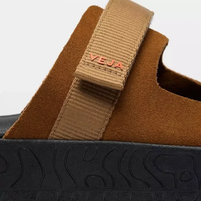 Arpoador Suede Veja X Homecore Cognac Tent Black Arpoador Suede Veja X Homecore Cognac Tent Black