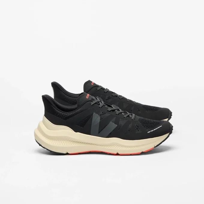 Condor 3 Advanced Engineered-Mesh Black Grafite Calcaire Condor 3 Advanced Engineered-Mesh Black Grafite Calcaire