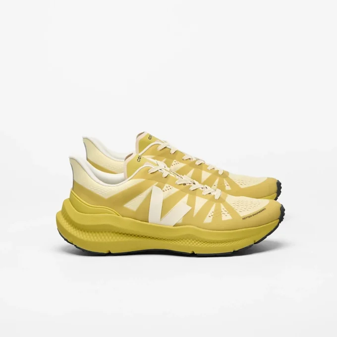 Condor 3 Advanced Engineered-Mesh Sun Liquor Condor 3 Advanced Engineered-Mesh Sun Liquor