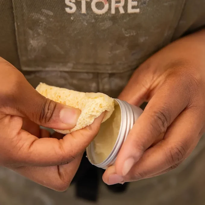 Sneaker Care Kit Veja X Act Of Caring Sneaker Care Kit Veja X Act Of Caring