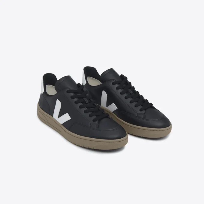 V-12 Leather Black Dune V-12 Leather Black Dune